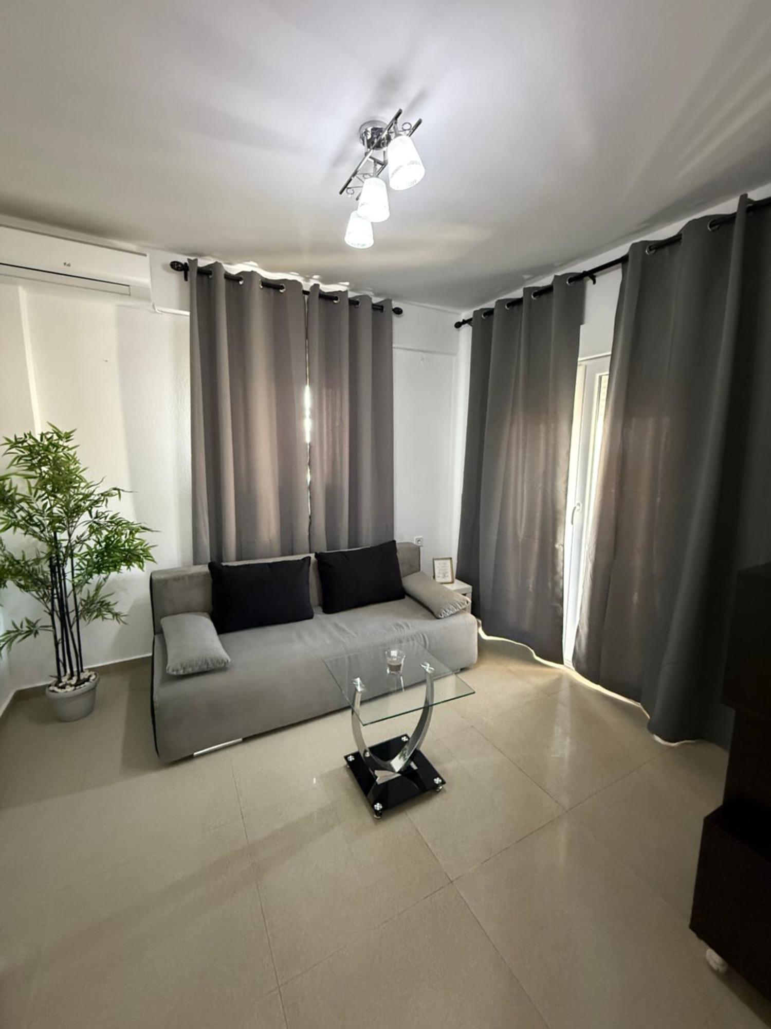 Apartment Spartandom *